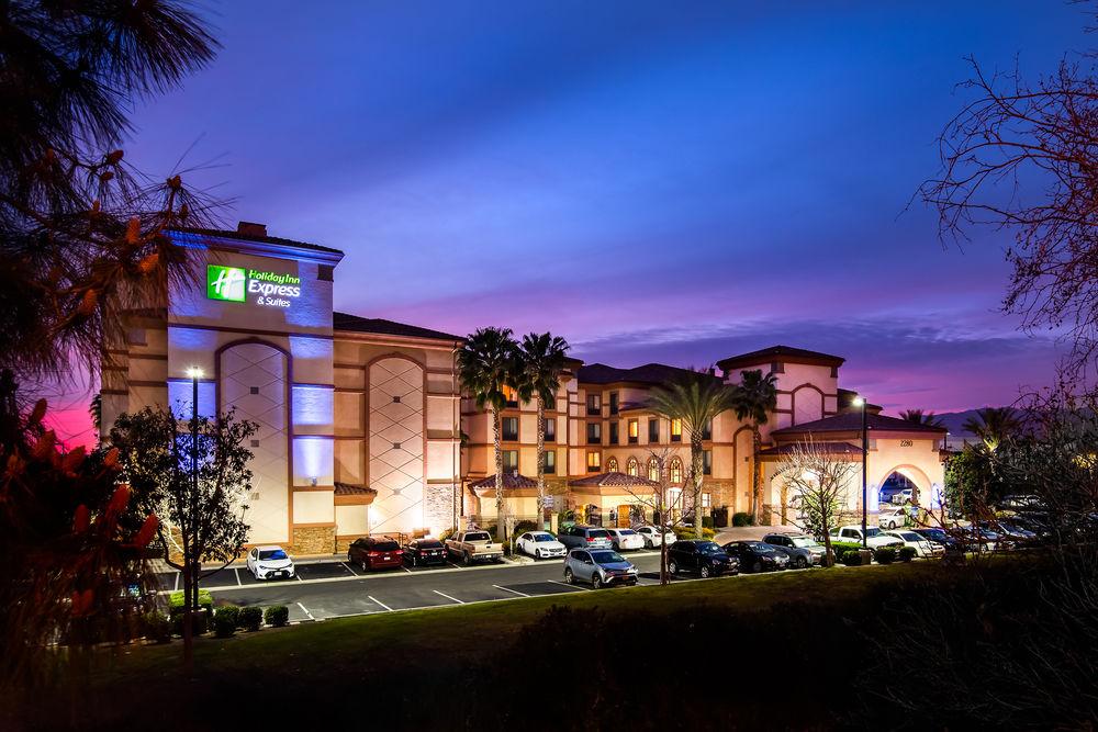 Holiday Inn Express Ontario By Ihg Creekside Exteriör bild
