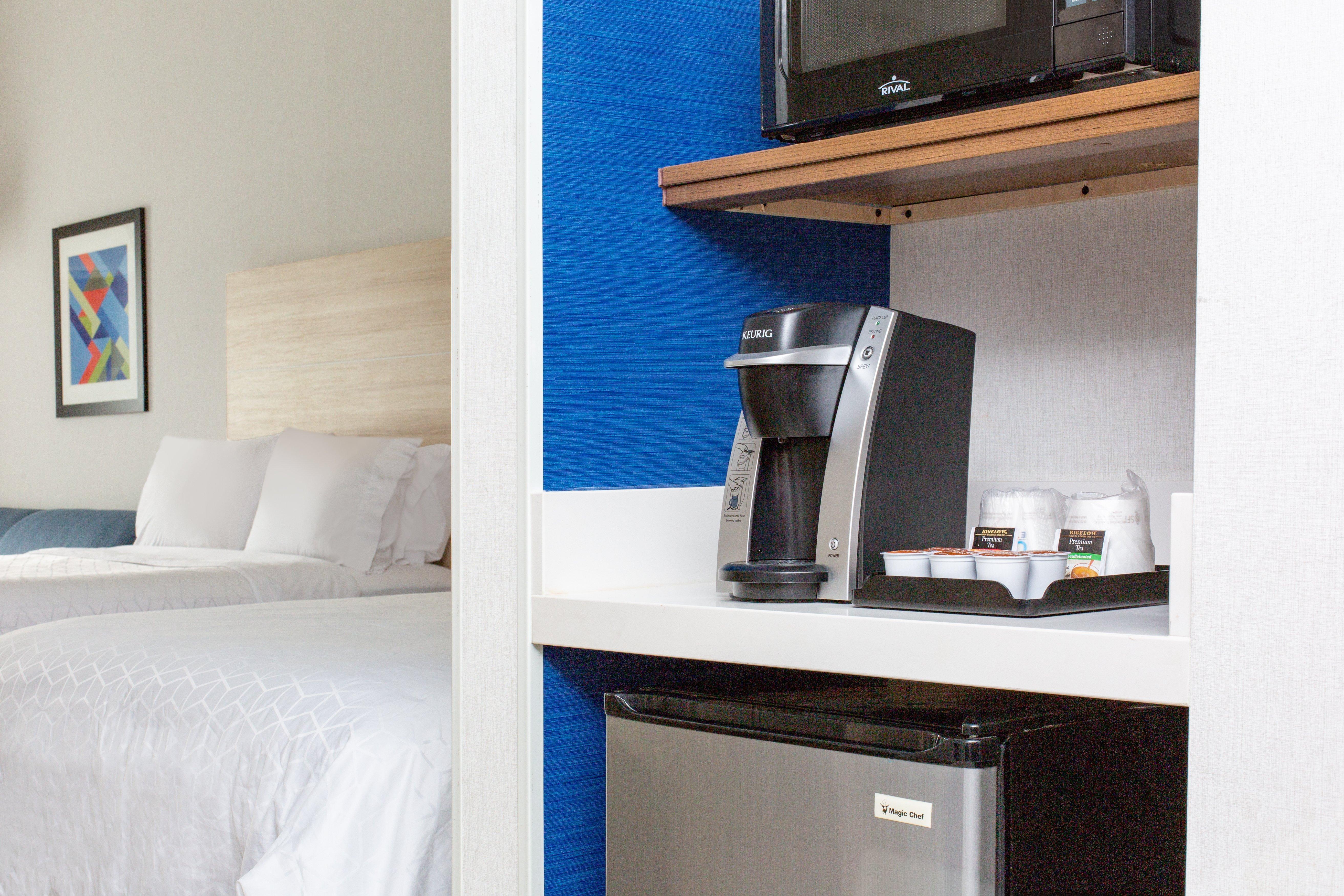 Holiday Inn Express Ontario By Ihg Creekside Exteriör bild