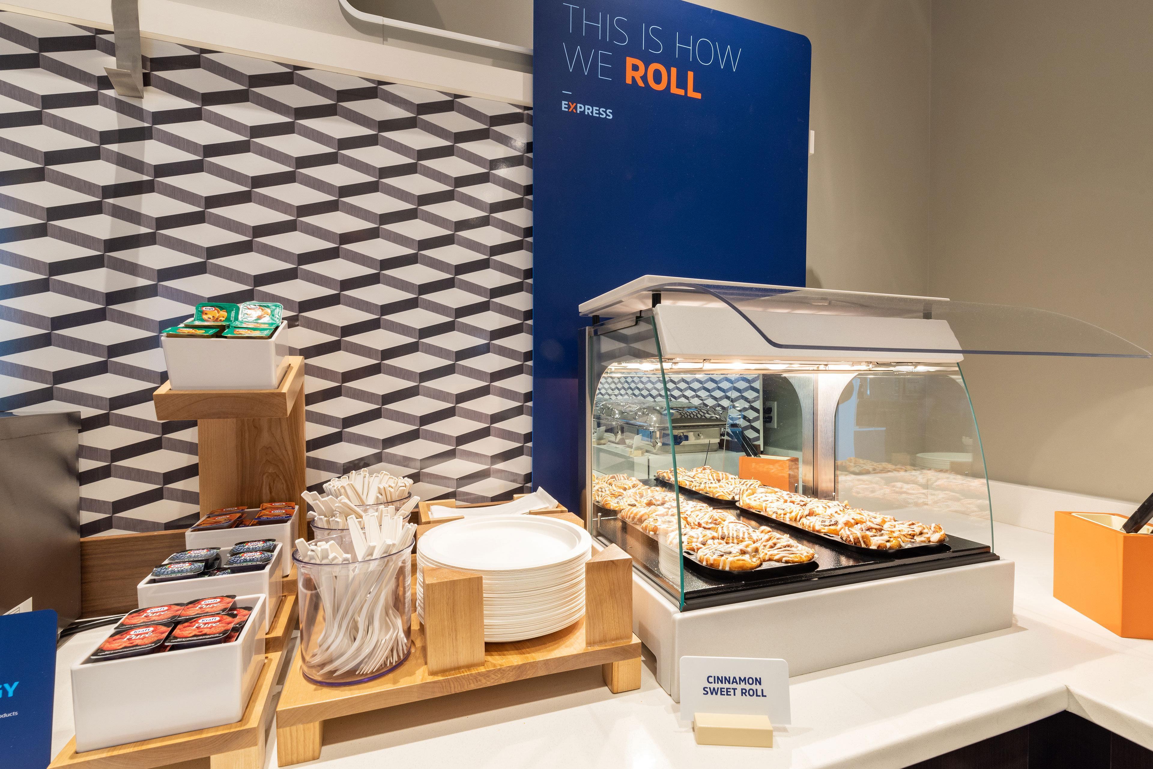 Holiday Inn Express Ontario By Ihg Creekside Exteriör bild