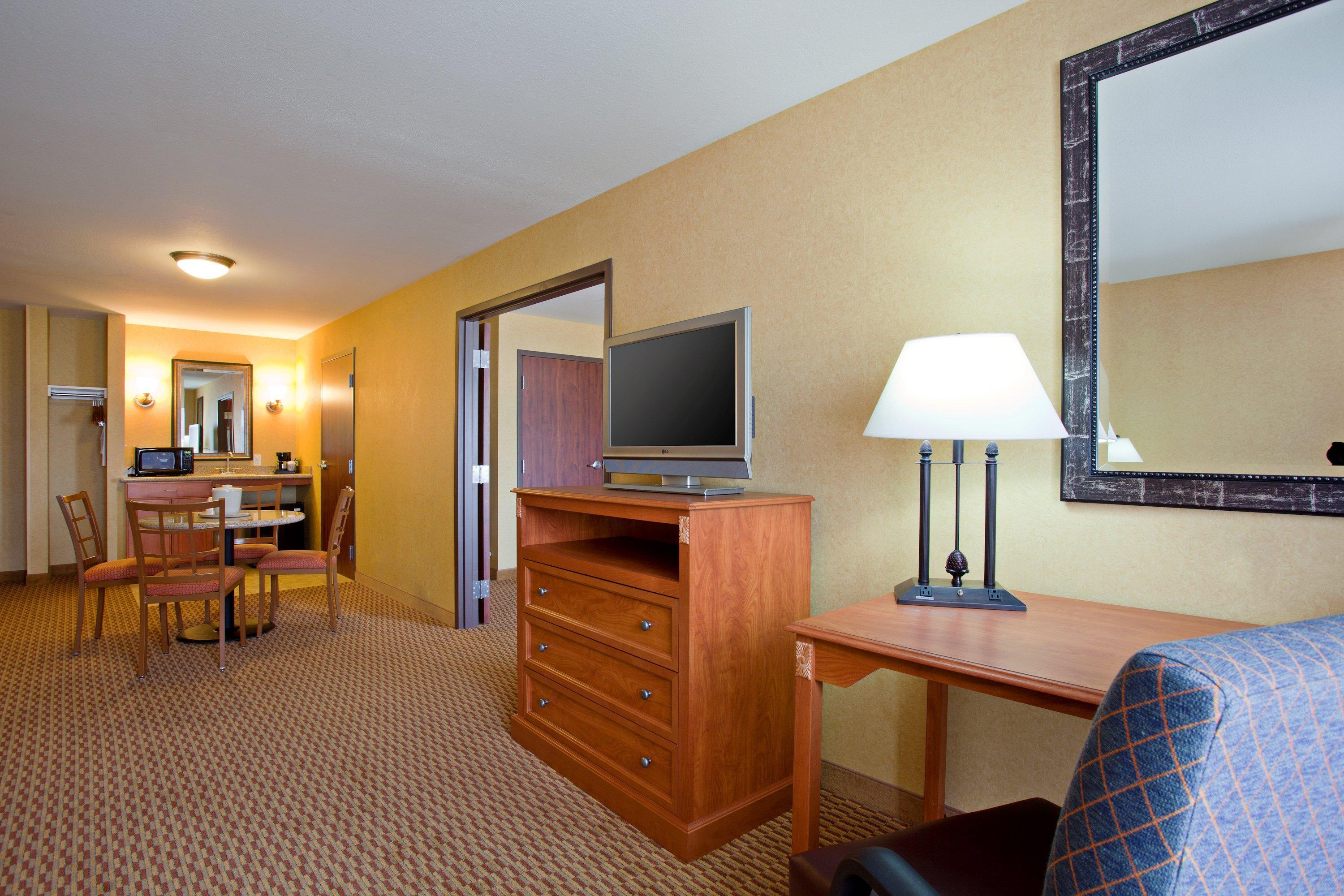 Holiday Inn Express Ontario By Ihg Creekside Exteriör bild