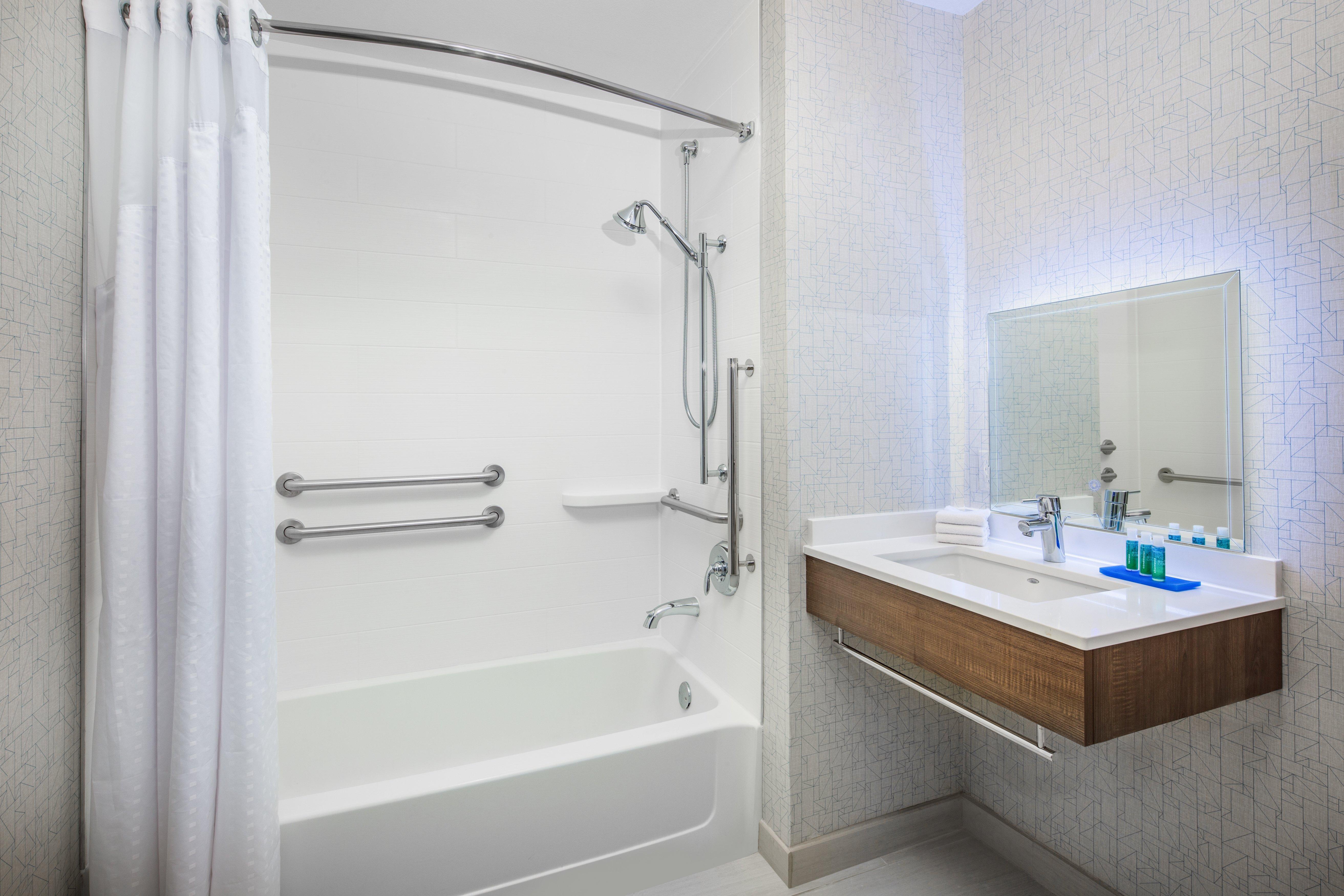 Holiday Inn Express Ontario By Ihg Creekside Exteriör bild