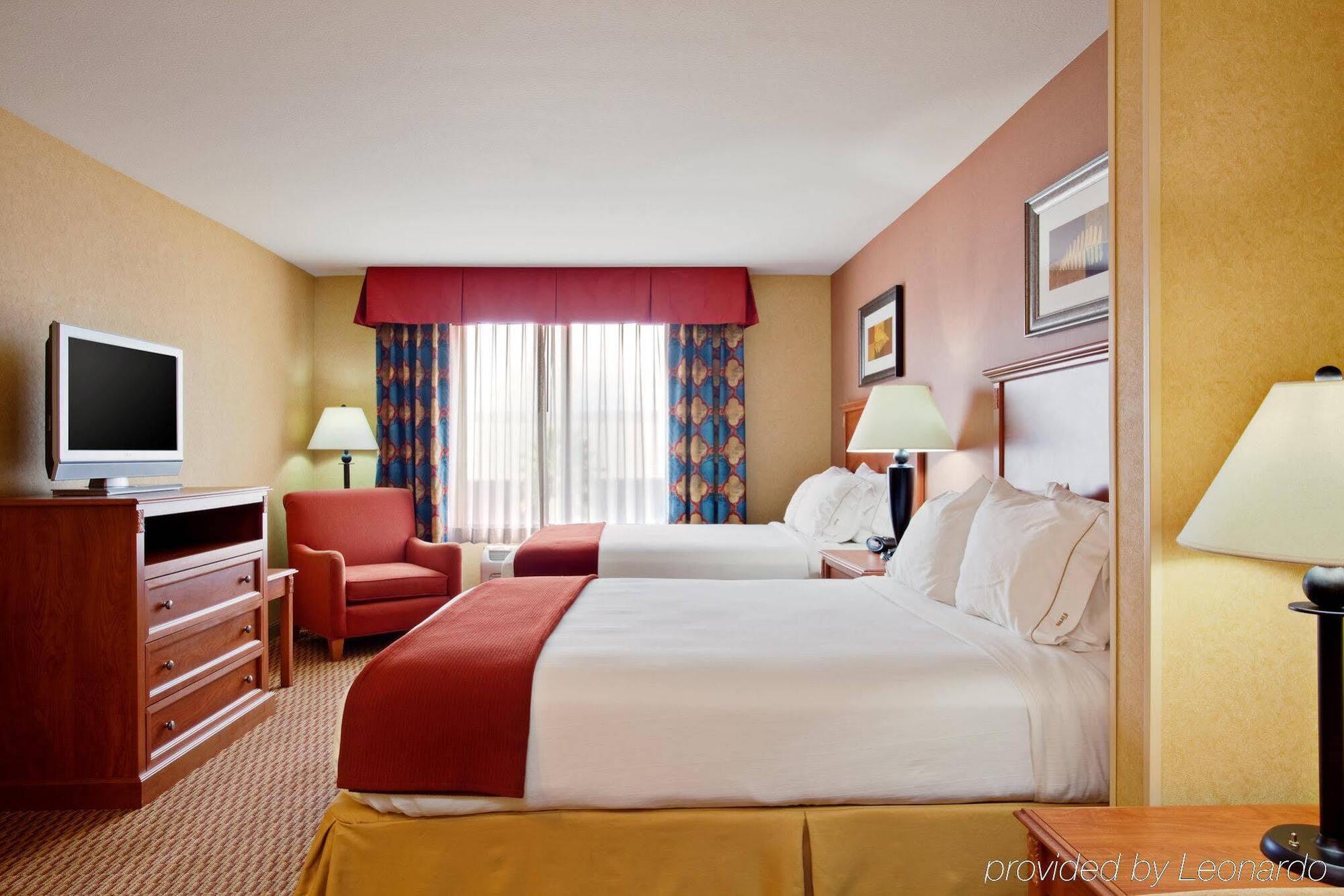 Holiday Inn Express Ontario By Ihg Creekside Exteriör bild
