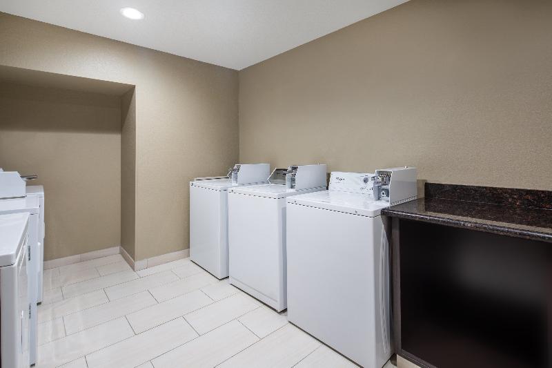 Holiday Inn Express Ontario By Ihg Creekside Exteriör bild